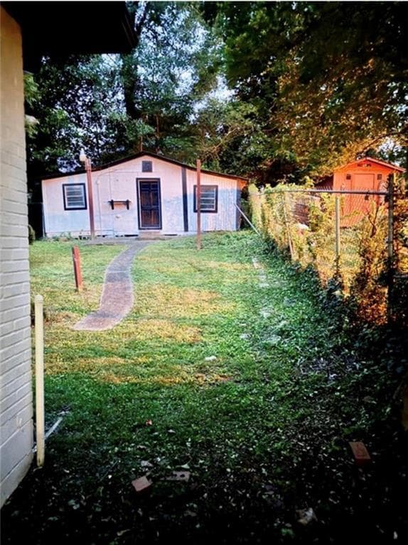 3 bedroom, 2 bathroom, 1,500 sq ft single family residence for sale at 3005 Belvedere Lane, Decatur, GA 30032 — photo 10