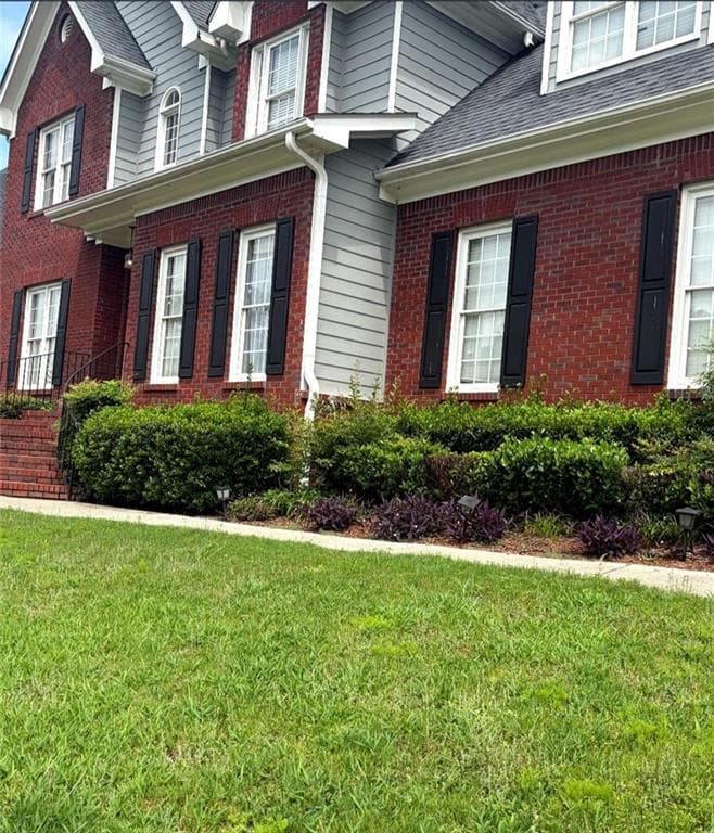 5 bedroom, 4 bathroom, 2,402 sq ft single family residence for sale at 7531 Greens Mill Drive, Loganville, GA 30052 — photo 3