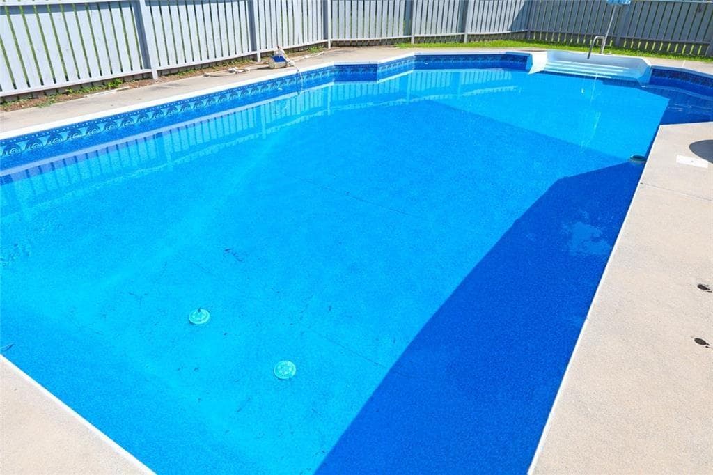 3 bedroom, 2 bathroom, 2,229 sq ft single family residence for sale at 42 Dale Street, Temple, GA 30179 — photo 5