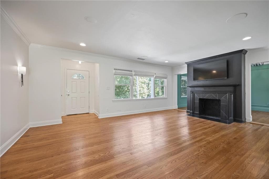 4 bedroom, 3 bathroom, 2,200 sq ft single family residence for rent at 2134 Beecher Circle, Atlanta, GA 30311 for $2,700 a month — photo 2