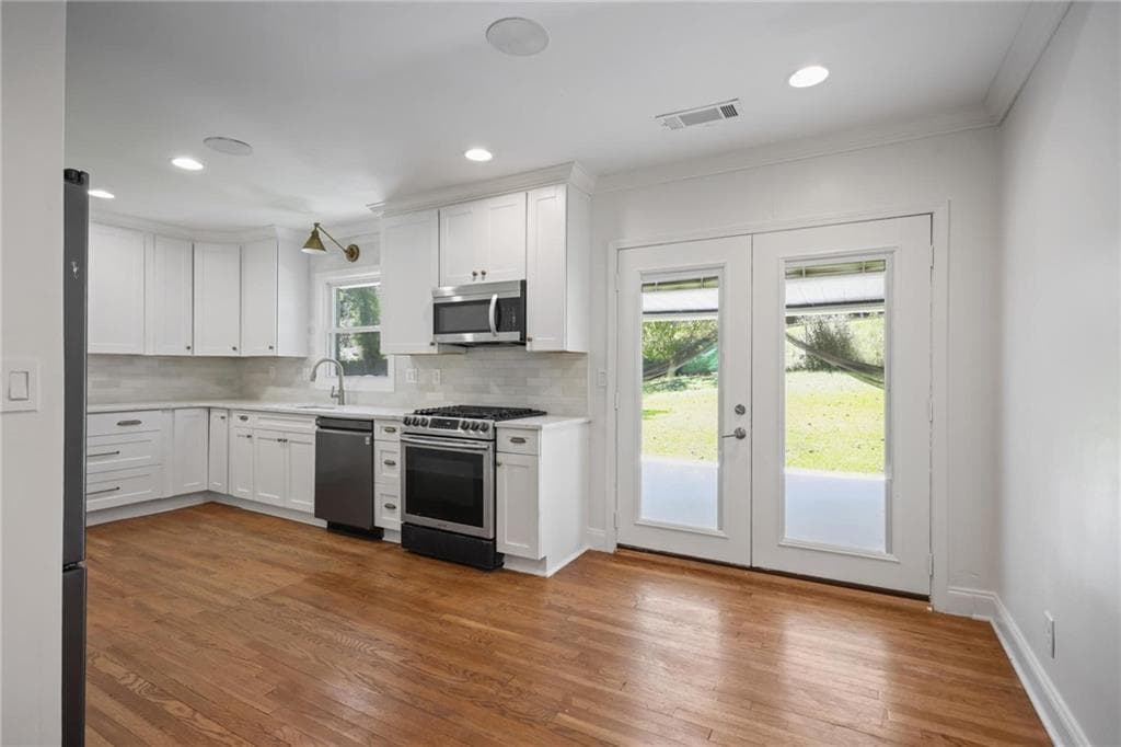 4 bedroom, 3 bathroom, 2,200 sq ft single family residence for rent at 2134 Beecher Circle, Atlanta, GA 30311 for $2,700 a month — photo 5