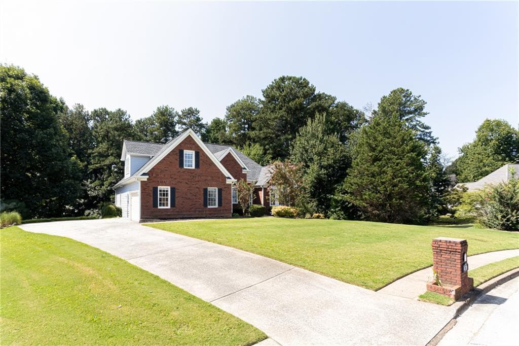 4 bedroom, 3 bathroom, 4,195 sq ft single family residence for sale at 4530 Bogan Gates Drive, Buford, GA 30519 — photo 6