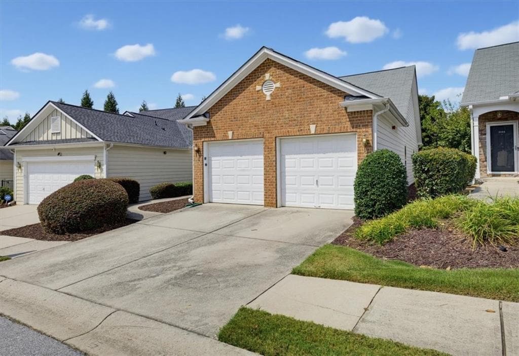 3 bedroom, 3 bathroom, 1,342 sq ft single family residence for sale at 2090 Appaloosa Way, Conyers, GA 30012 — photo 2