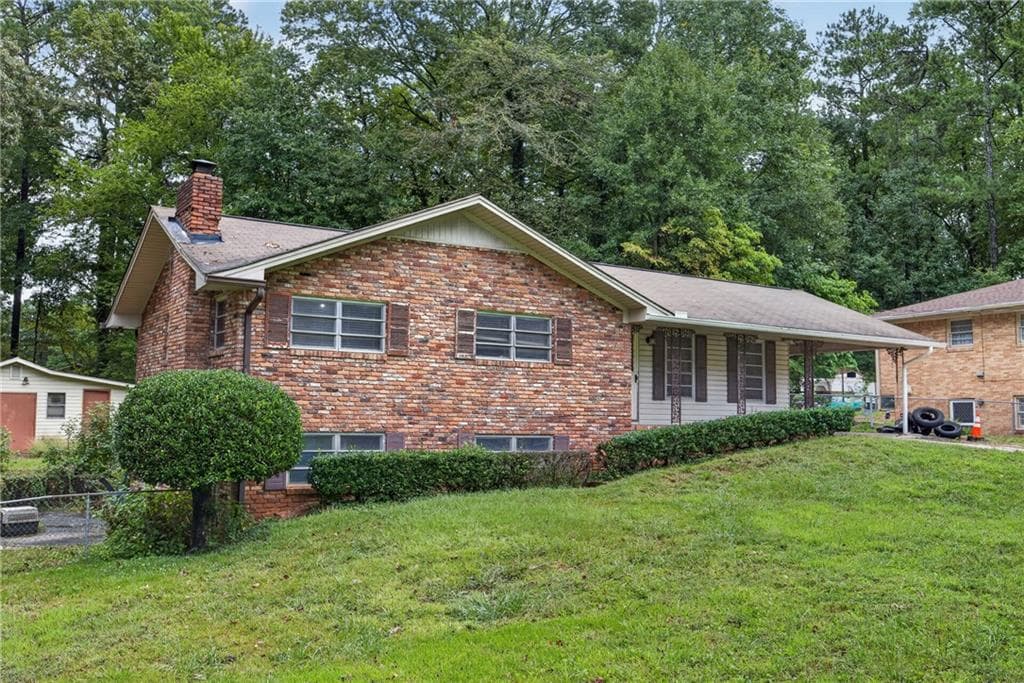 4 bedroom, 3 bathroom, 2,648 sq ft single family residence for sale at 4690 Janice Drive, College Park, GA 30337 — photo 2