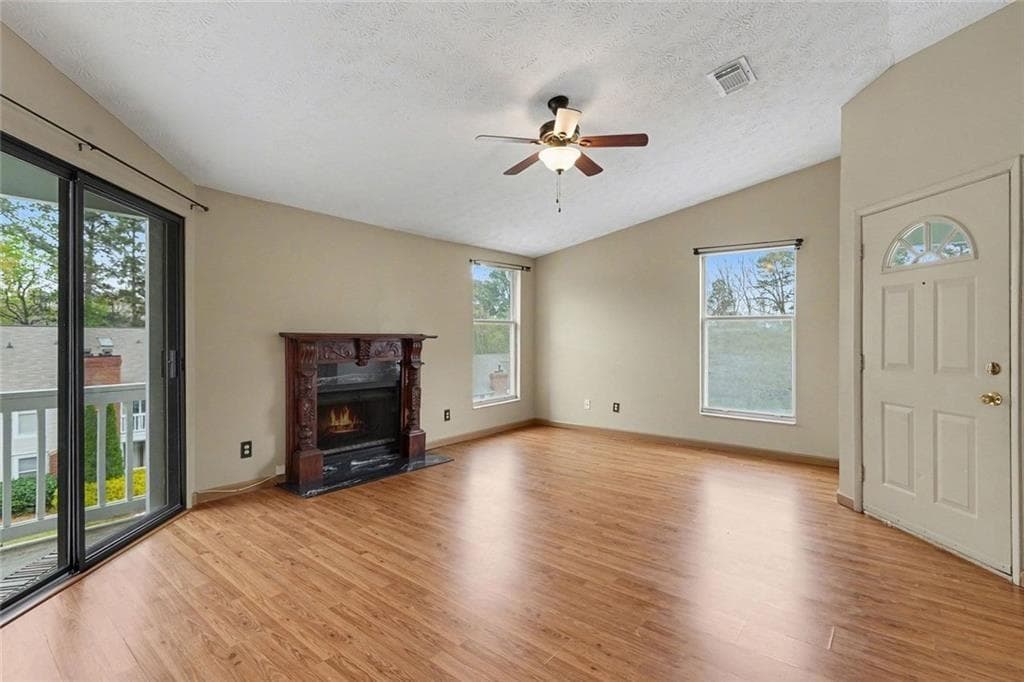 1 bedroom, 1 bathroom, 810 sq ft condominium for sale at 1325 Keys Lake Drive, Brookhaven, GA 30319 — photo 8