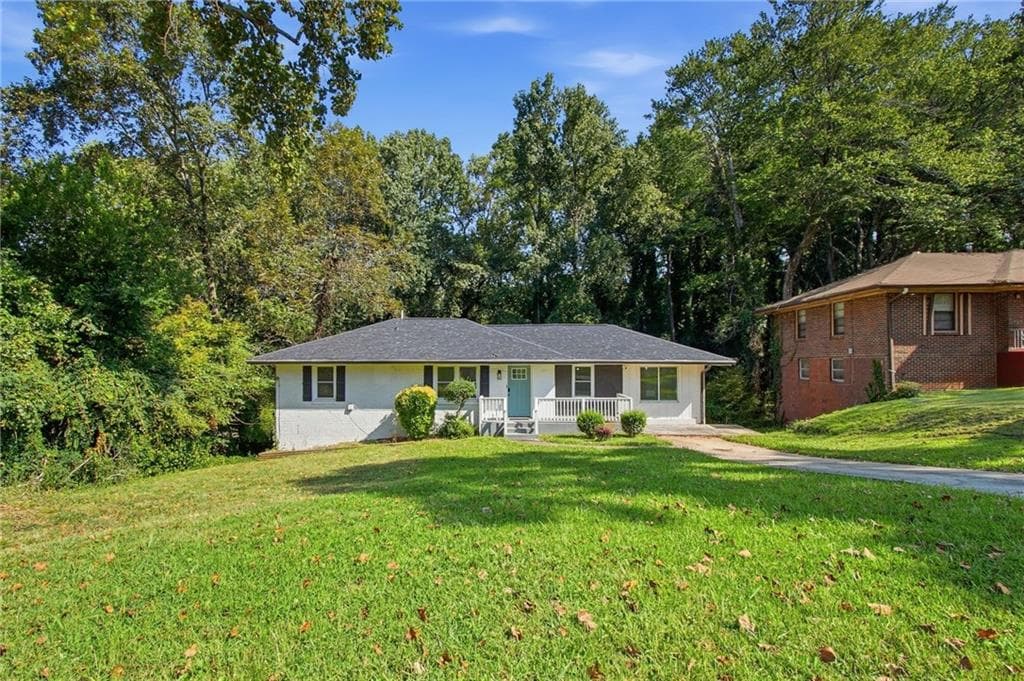 4 bedroom, 3 bathroom, 2,640 sq ft single family residence for sale at 1778 Vicki Lane, Atlanta, GA 30316 — photo 2