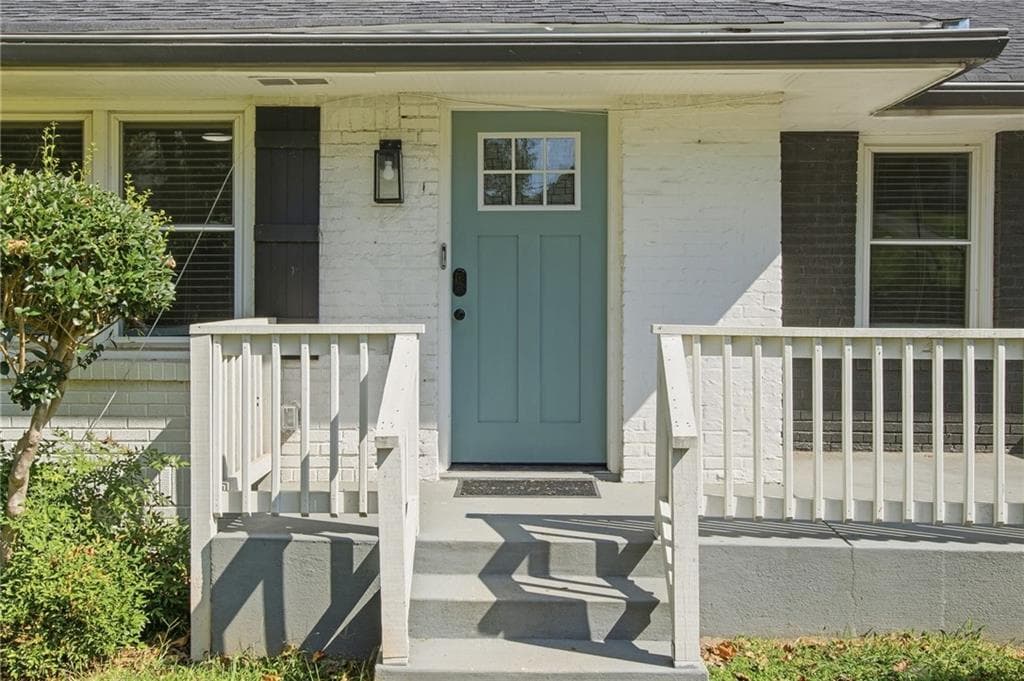 4 bedroom, 3 bathroom, 2,640 sq ft single family residence for sale at 1778 Vicki Lane, Atlanta, GA 30316 — photo 3