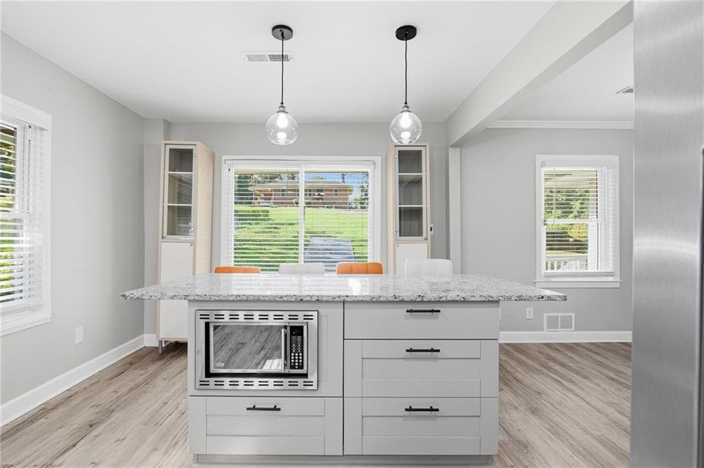 4 bedroom, 3 bathroom, 2,640 sq ft single family residence for sale at 1778 Vicki Lane, Atlanta, GA 30316 — photo 6