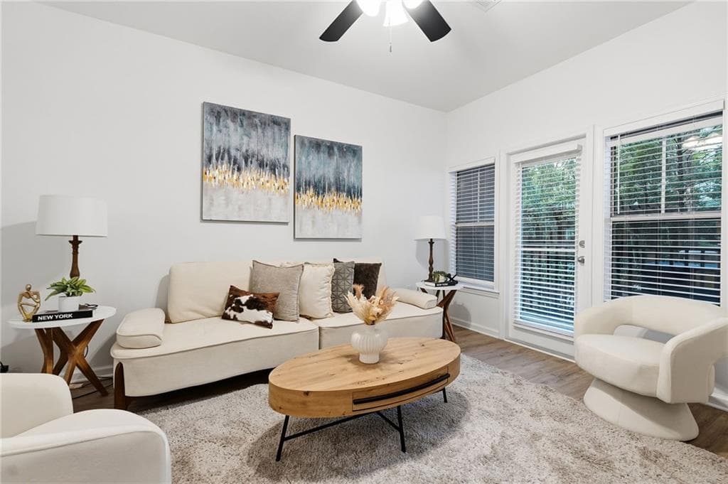 1 bedroom, 1 bathroom, 816 sq ft condominium for sale at 1850 Cotillion Drive 2111, Atlanta, GA 30338 — photo 2