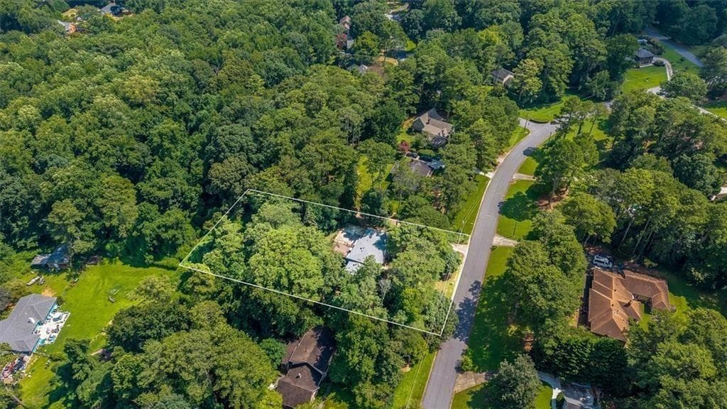 4 bedroom, 4 bathroom, 4,434 sq ft single family residence for sale at 2123 Mountain Creek Drive, Smoke Rise, GA 30087 — photo 5