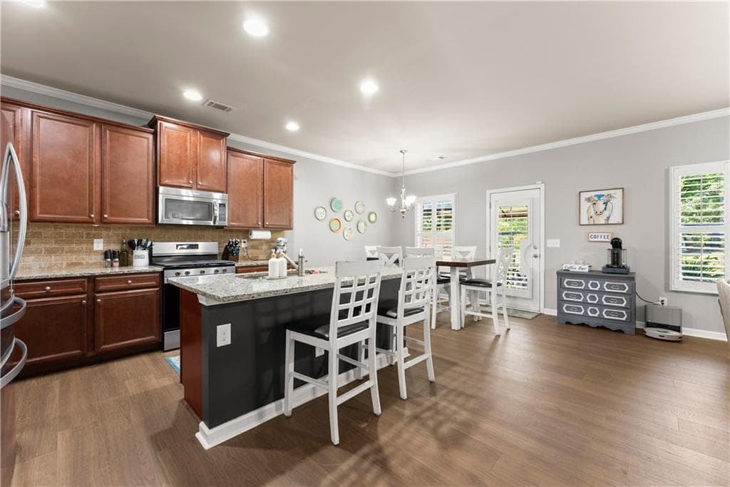 4 bedroom, 3 bathroom, 2,585 sq ft single family residence for sale at 4510 Hidden Creek Drive, Gainesville, GA 30504 — photo 5