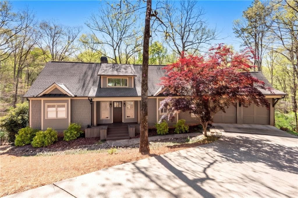 3 bedroom, 3 bathroom, 3,441 sq ft single family residence for sale at 370 Mountain Trace Drive, Dahlonega, GA 30533 — photo 2