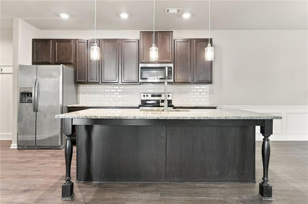 4 bedroom, 3 bathroom, 2,423 sq ft single family residence for sale at 3184 Hawthorne Path, Braselton, GA 30517 — photo 10