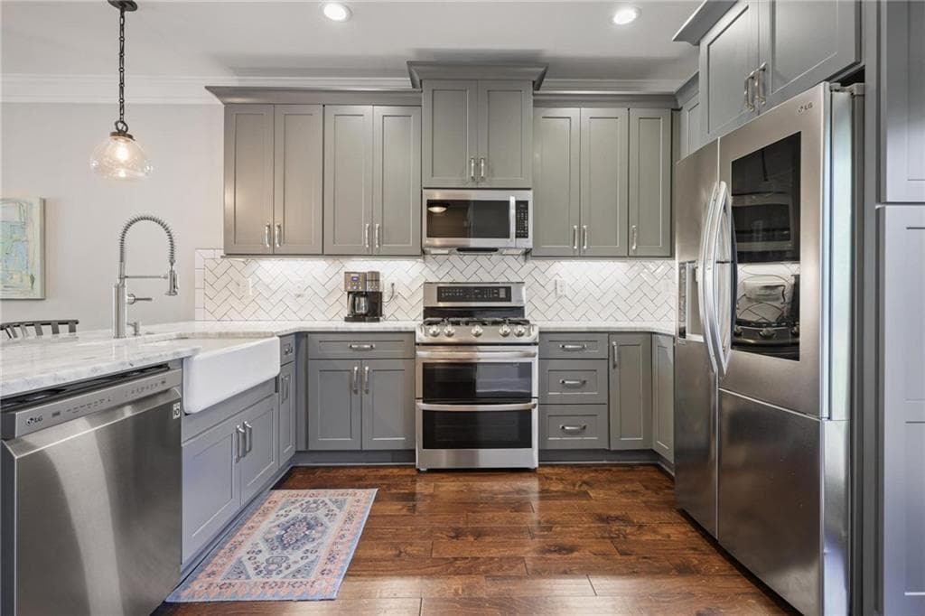 2 bedroom, 3 bathroom, 1,306 sq ft townhouse for sale at 1365 Memorial Drive 2, Atlanta, GA 30317 — photo 6