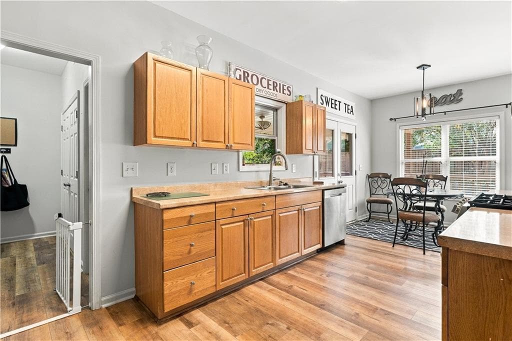 5 bedroom, 4 bathroom, 2,760 sq ft single family residence for sale at 424 Arbor Hills Road, Talking Rock, GA 30175 — photo 10