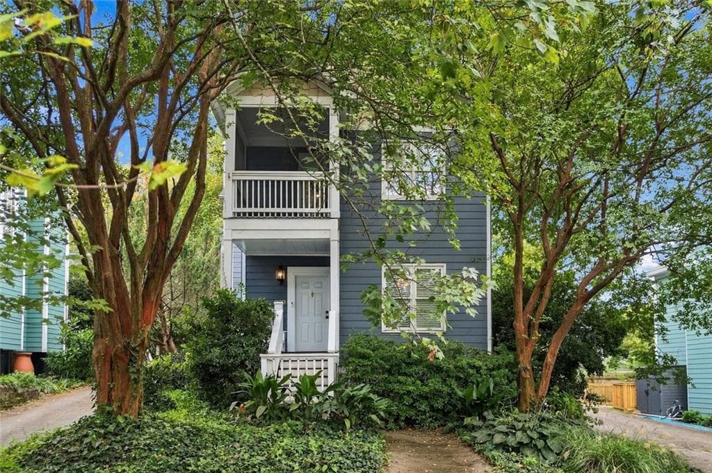 3 bedroom, 3 bathroom, 1,450 sq ft single family residence for sale at 229 Sydney Street, Atlanta, GA 30312