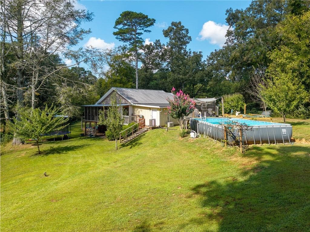 3 bedroom, 2 bathroom, 1,502 sq ft single family residence for sale at 2601 Old Highway 5, Ellijay, GA 30540 — photo 9