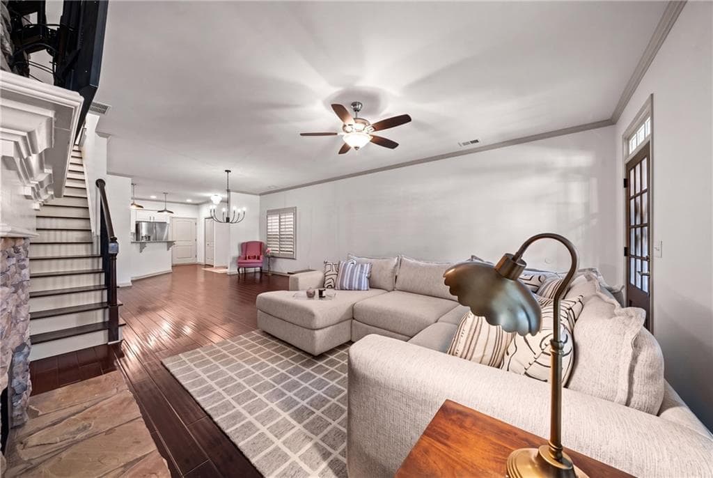 3 bedroom, 3 bathroom, 1,899 sq ft single family residence under contract at 50 Park Circle, Cartersville, GA 30120 — photo 7