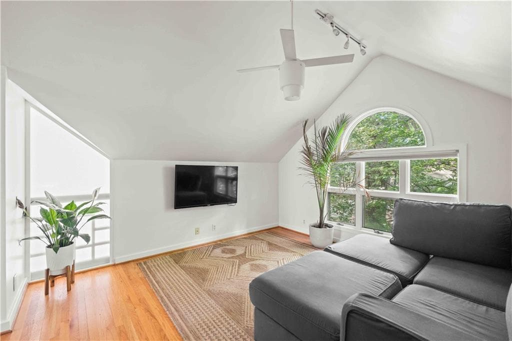 5 bedroom, 5 bathroom, 4,157 sq ft single family residence under contract at 452 Sinclair Avenue, Atlanta, GA 30307 — photo 9