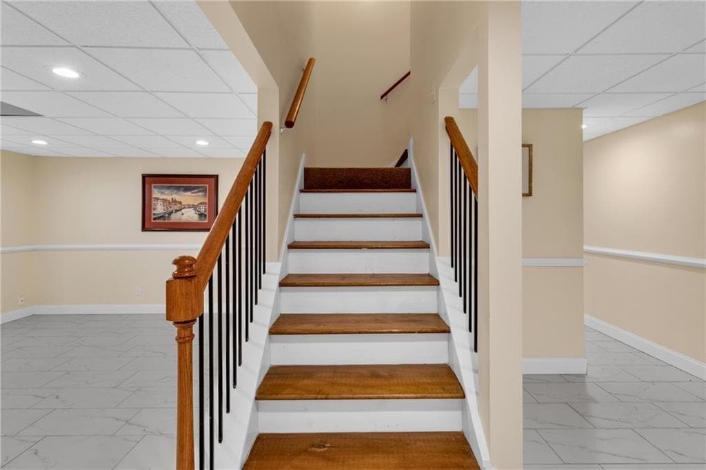 6 bedroom, 4 bathroom, 4,377 sq ft single family residence for rent at 915 Chipley Court, Marietta, GA 30062 for $4,600 a month — photo 6