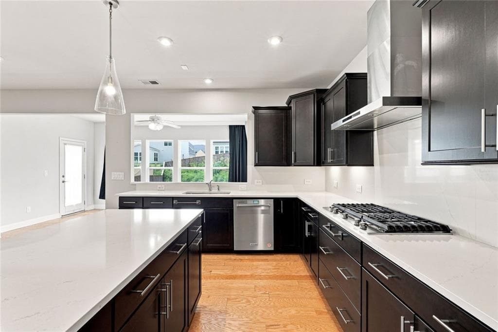 5 bedroom, 4 bathroom, 3,522 sq ft single family residence for rent at 406 Riverclub Road, Acworth, GA 30101 for $3,300 a month — photo 6