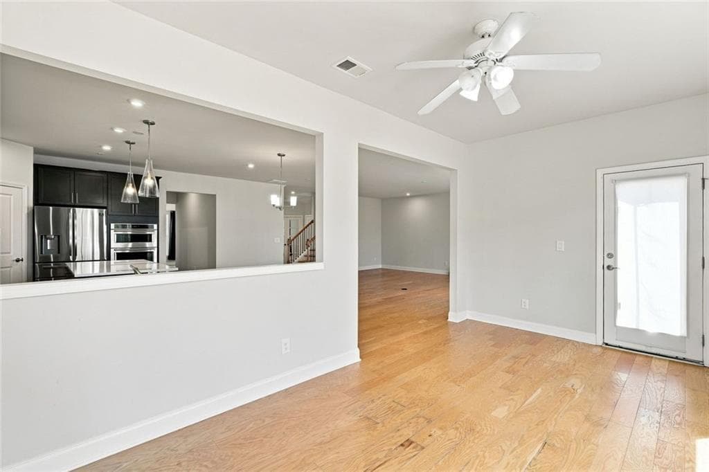 5 bedroom, 4 bathroom, 3,522 sq ft single family residence for rent at 406 Riverclub Road, Acworth, GA 30101 for $3,300 a month — photo 10