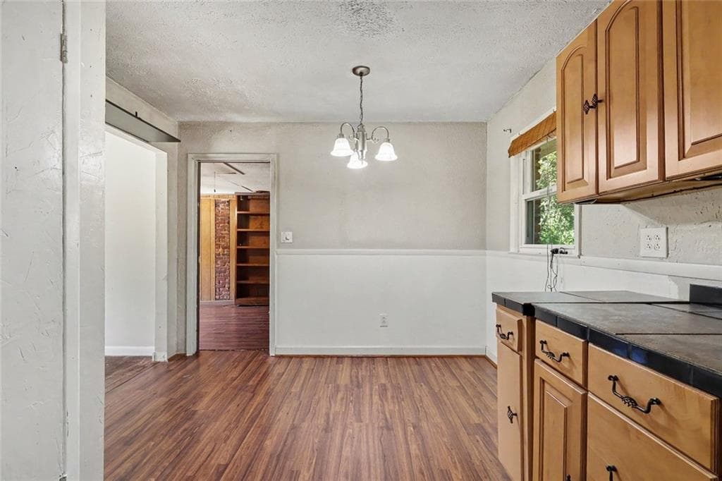 4 bedroom, 2 bathroom, 1,496 sq ft single family residence under contract at 6786 Tralee Drive, Lithia Springs, GA 30122 — photo 9