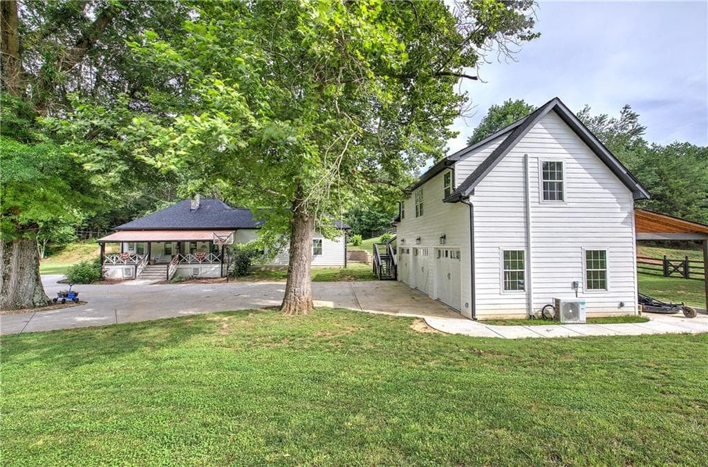 3 bedroom, 2 bathroom, 2,310 sq ft single family residence for sale at 182 Henry Mack Hill Road, Rydal, GA 30171 — photo 3