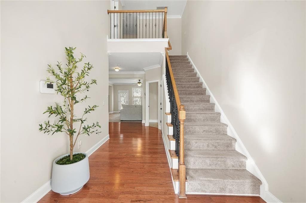 3 bedroom, 3 bathroom, 1,752 sq ft single family residence for sale at 4876 Longview Run, Decatur, GA 30035 — photo 3