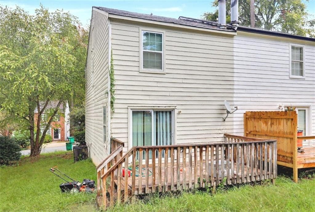 2 bedroom, 3 bathroom, 1,152 sq ft townhouse for sale at 3189 Kingswood Glen, Decatur, GA 30034 — photo 8