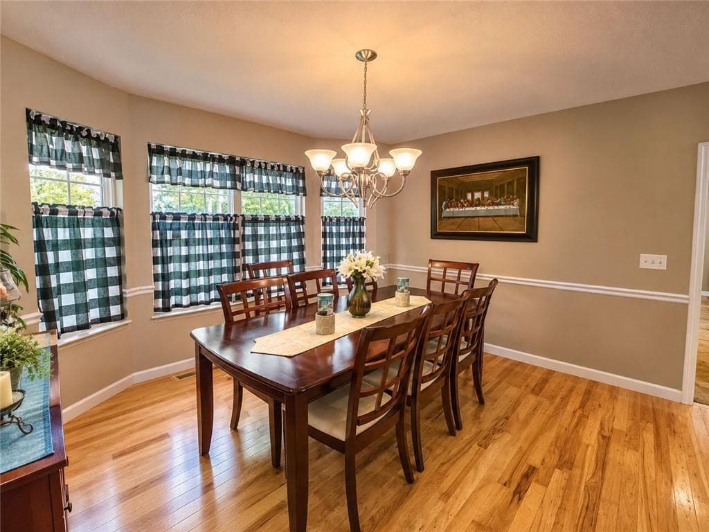 3 bedroom, 2 bathroom, 1,623 sq ft single family residence for sale at 97 Tradewinds Road, Cleveland, GA 30528 — photo 4