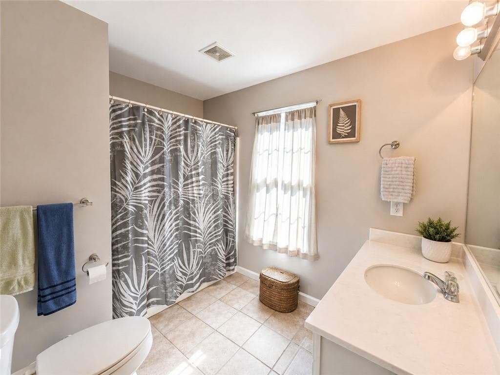 3 bedroom, 2 bathroom, 1,623 sq ft single family residence for sale at 97 Tradewinds Road, Cleveland, GA 30528 — photo 10