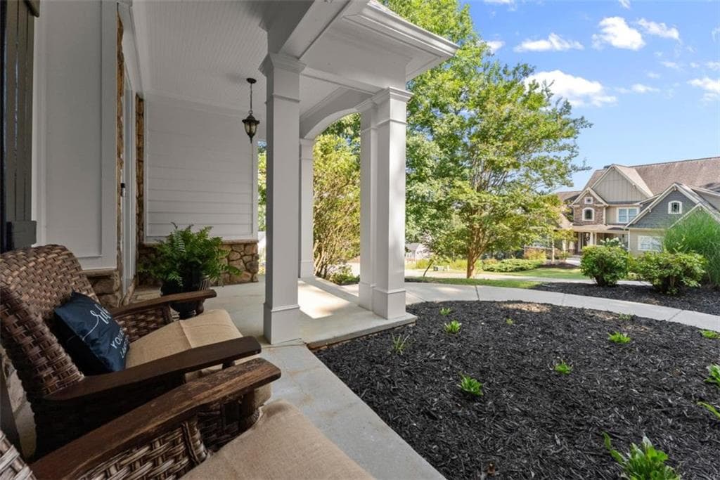 5 bedroom, 5 bathroom, 5,467 sq ft single family residence for sale at 3309 Chaney Circle, Gainesville, GA 30506 — photo 8