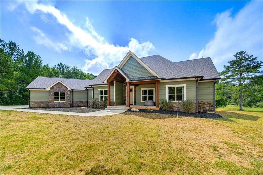 4 bedroom, 3 bathroom, 2,089 sq ft single family residence for sale at 900 John W Breedlove Road, Monroe, GA 30656 — photo 4