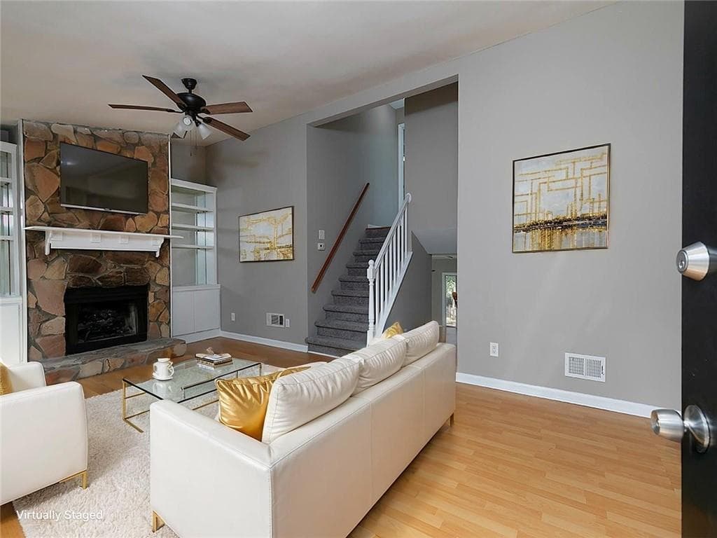 2 bedroom, 3 bathroom, 1,419 sq ft townhouse for rent at 1975 Cheathem Woods Drive, Marietta, GA 30008 for $1,795 a month — photo 3