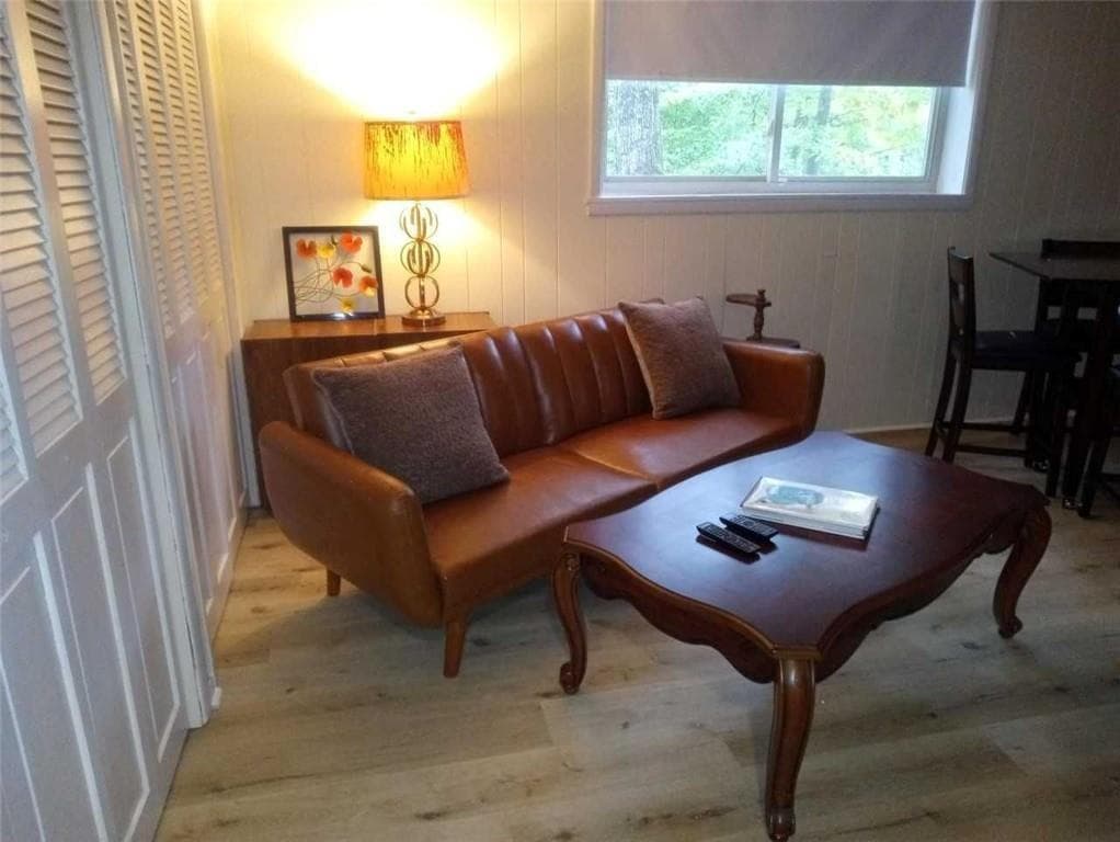 4 bedroom, 3 bathroom, 2,030 sq ft single family residence for rent at 1224 Poplar Grove Drive, Atlanta, GA 30306 for $3,850 a month — photo 3