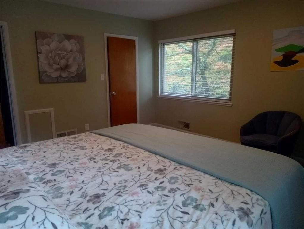 4 bedroom, 3 bathroom, 2,030 sq ft single family residence for rent at 1224 Poplar Grove Drive, Atlanta, GA 30306 for $3,850 a month — photo 10