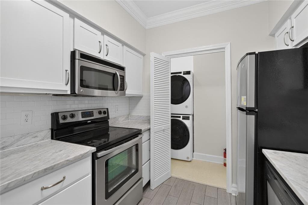 1 bedroom, 1 bathroom, 775 sq ft condominium for sale at 3777 Peachtree Road 214, Brookhaven, GA 30319 — photo 4