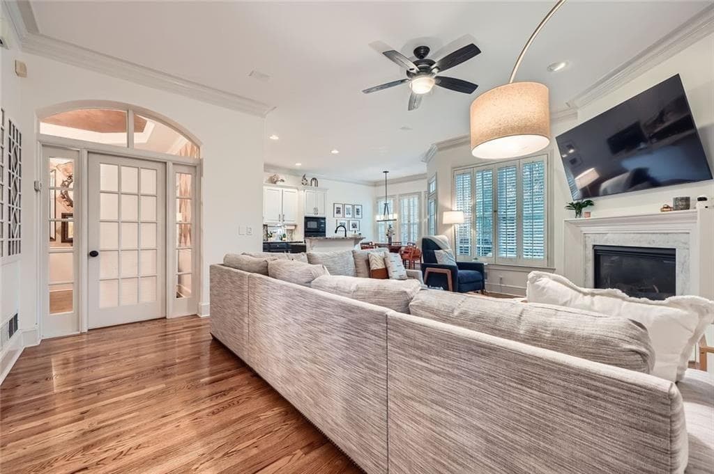 3 bedroom, 4 bathroom, 3,180 sq ft townhouse for sale at 4669 Ivygate Circle, Atlanta, GA 30339 — photo 9