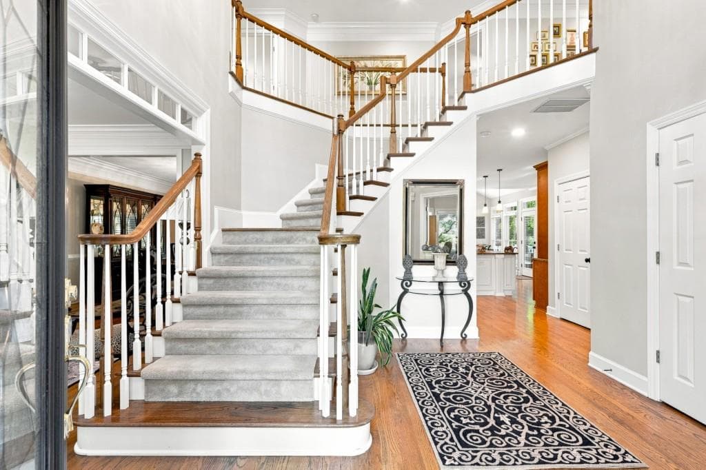 6 bedroom, 5 bathroom, 4,782 sq ft single family residence under contract at 2726 Twin Leaf Trail, Marietta, GA 30062 — photo 7
