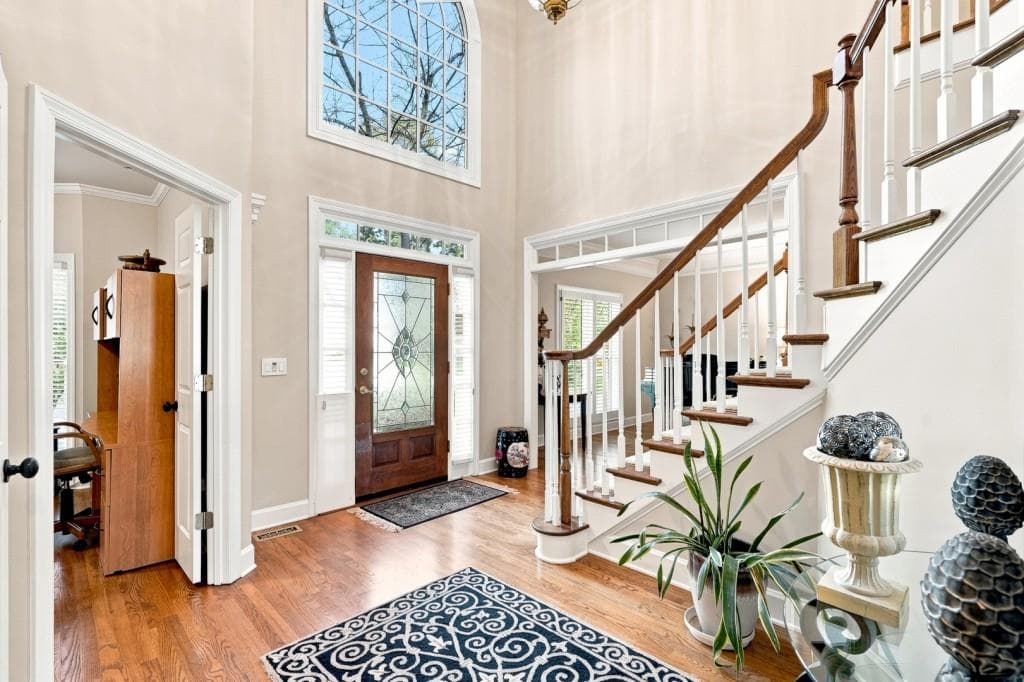 6 bedroom, 5 bathroom, 4,782 sq ft single family residence under contract at 2726 Twin Leaf Trail, Marietta, GA 30062 — photo 8