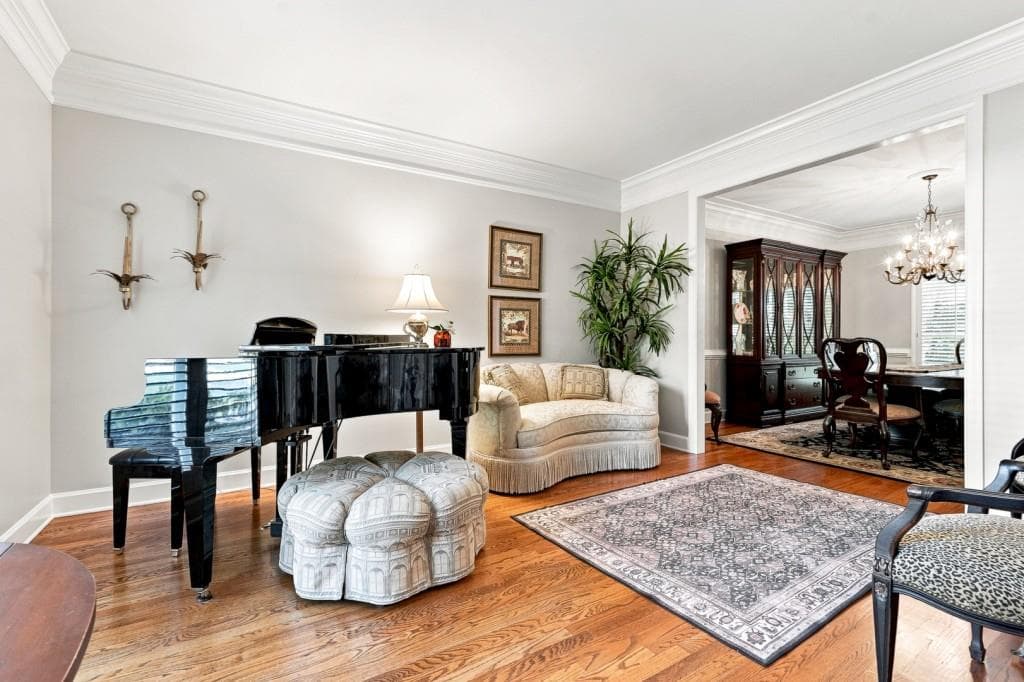 6 bedroom, 5 bathroom, 4,782 sq ft single family residence under contract at 2726 Twin Leaf Trail, Marietta, GA 30062 — photo 9