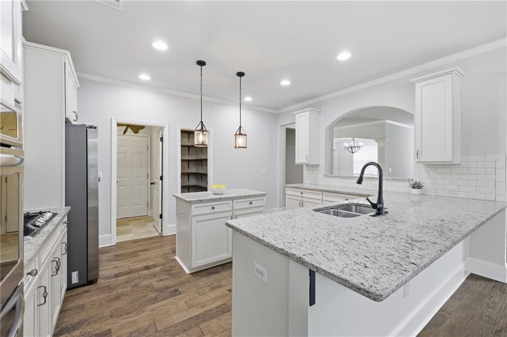 5 bedroom, 4 bathroom, 3,065 sq ft single family residence for sale at 4217 Rovello Way, Buford, GA 30519 — photo 4