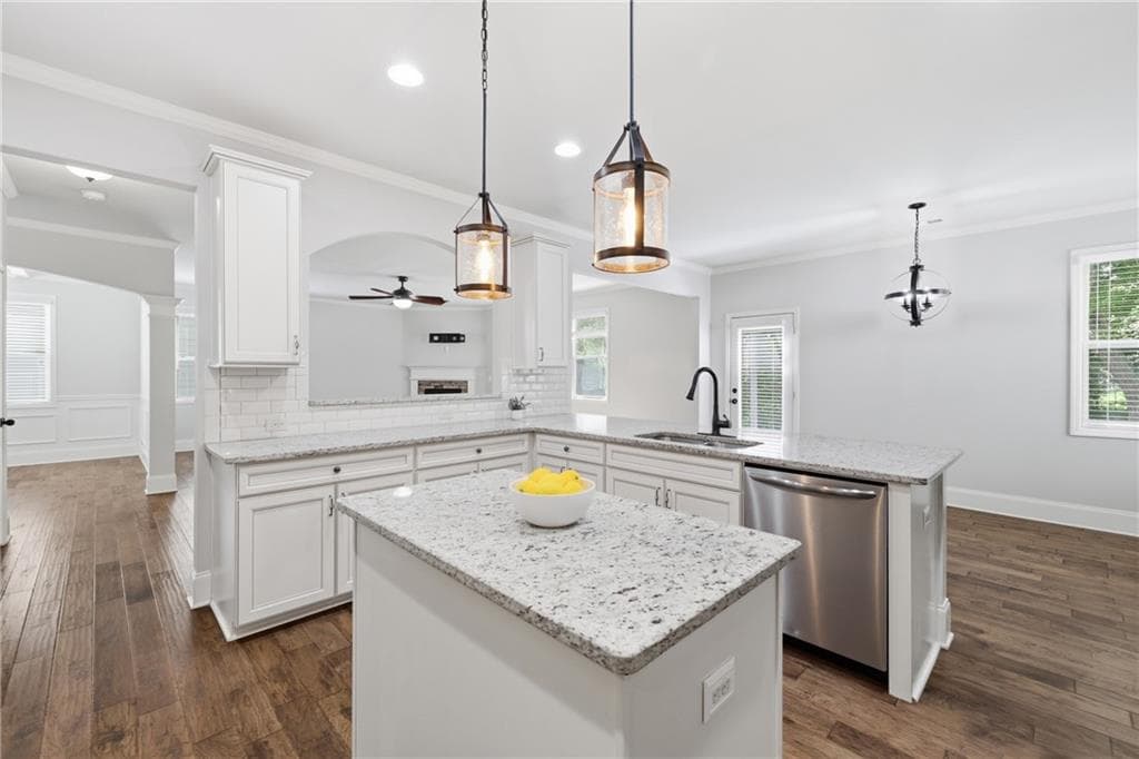 5 bedroom, 4 bathroom, 3,065 sq ft single family residence for sale at 4217 Rovello Way, Buford, GA 30519 — photo 7