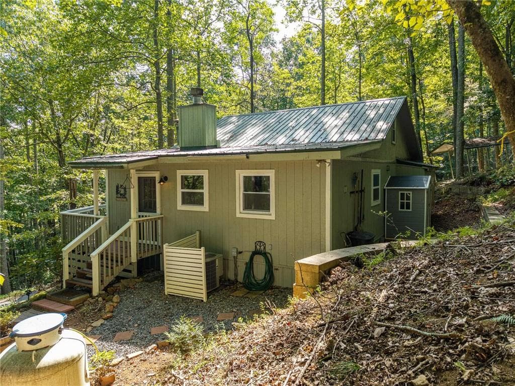 3 bedroom, 2 bathroom, 792 sq ft single family residence for sale at 767 Robertson Circle, Blairsville, GA 30512 — photo 9