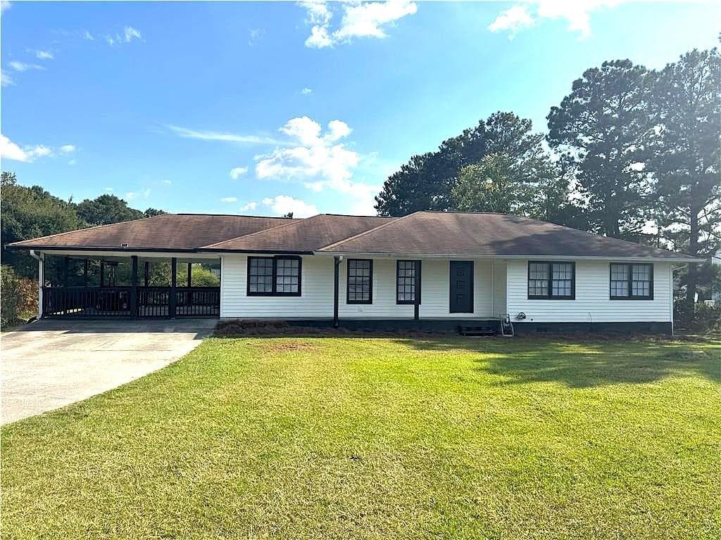 3 bedroom, 2 bathroom, 1,658 sq ft single family residence for rent at 3480 Hamilton Mill Road, Buford, GA 30519 for $1,900 a month — photo 2