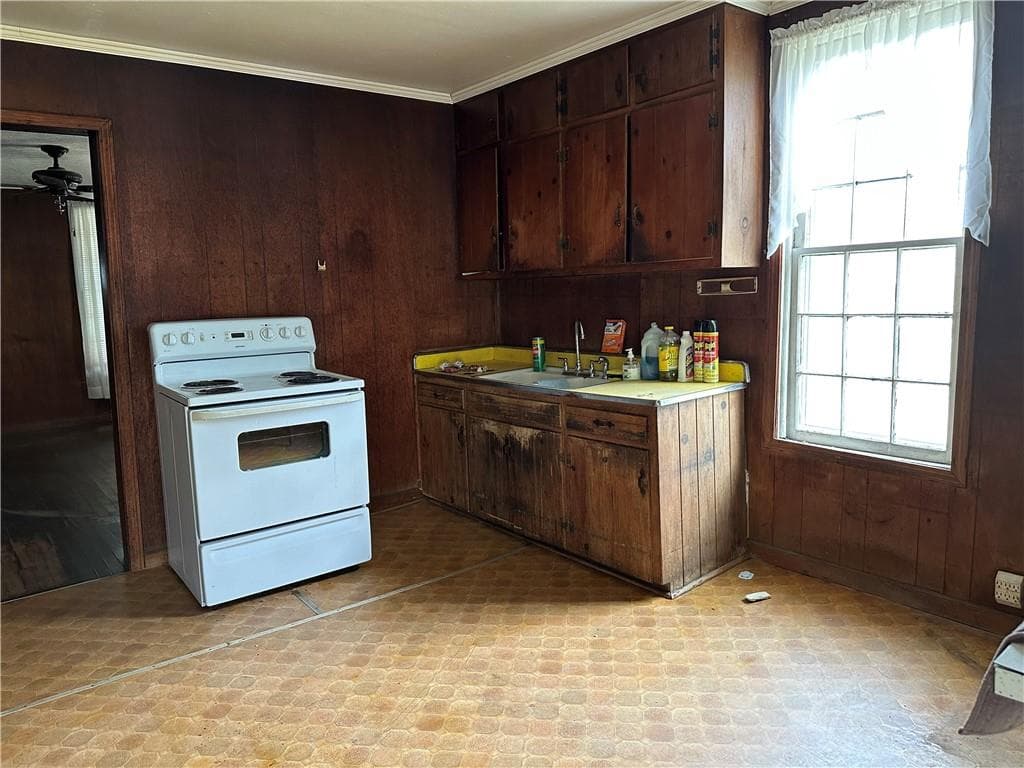 2 bedroom, 1 bathroom, 1,136 sq ft single family residence for sale at 630 Rockmart Road, Villa Rica, GA 30180 — photo 4
