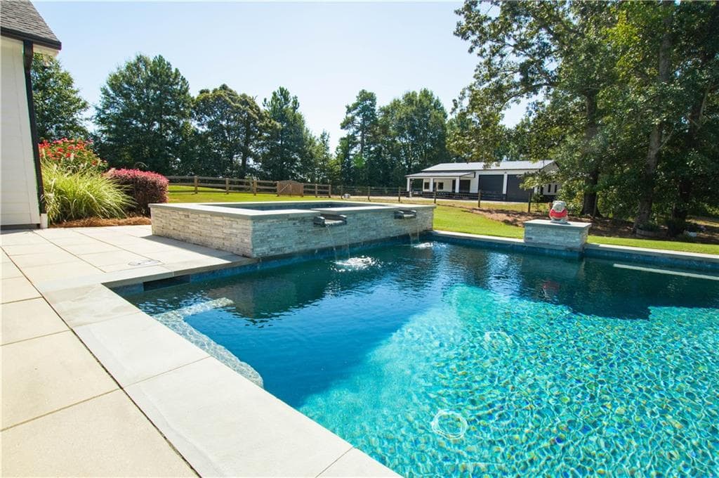 3 bedroom, 3 bathroom, 2,248 sq ft single family residence under contract at 2007 Tallassee Road, Statham, GA 30666 — photo 7