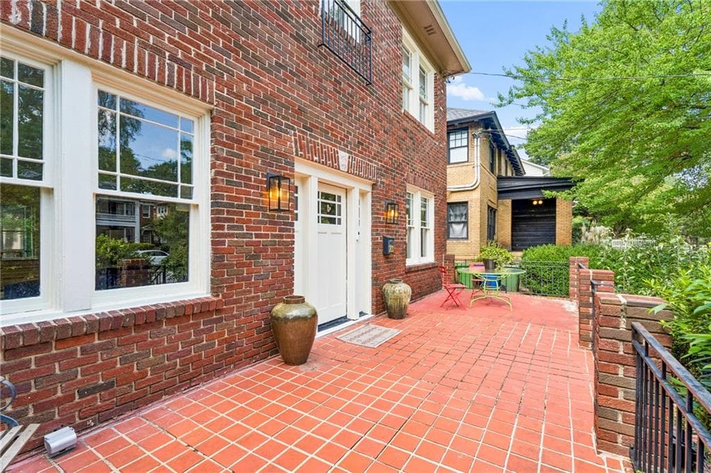 3 bedroom, 3 bathroom, 2,452 sq ft single family residence for sale at 700 Penn Avenue, Atlanta, GA 30308 — photo 8