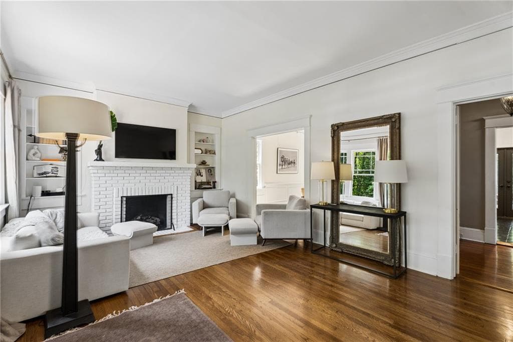 3 bedroom, 3 bathroom, 2,452 sq ft single family residence for sale at 700 Penn Avenue, Atlanta, GA 30308 — photo 9
